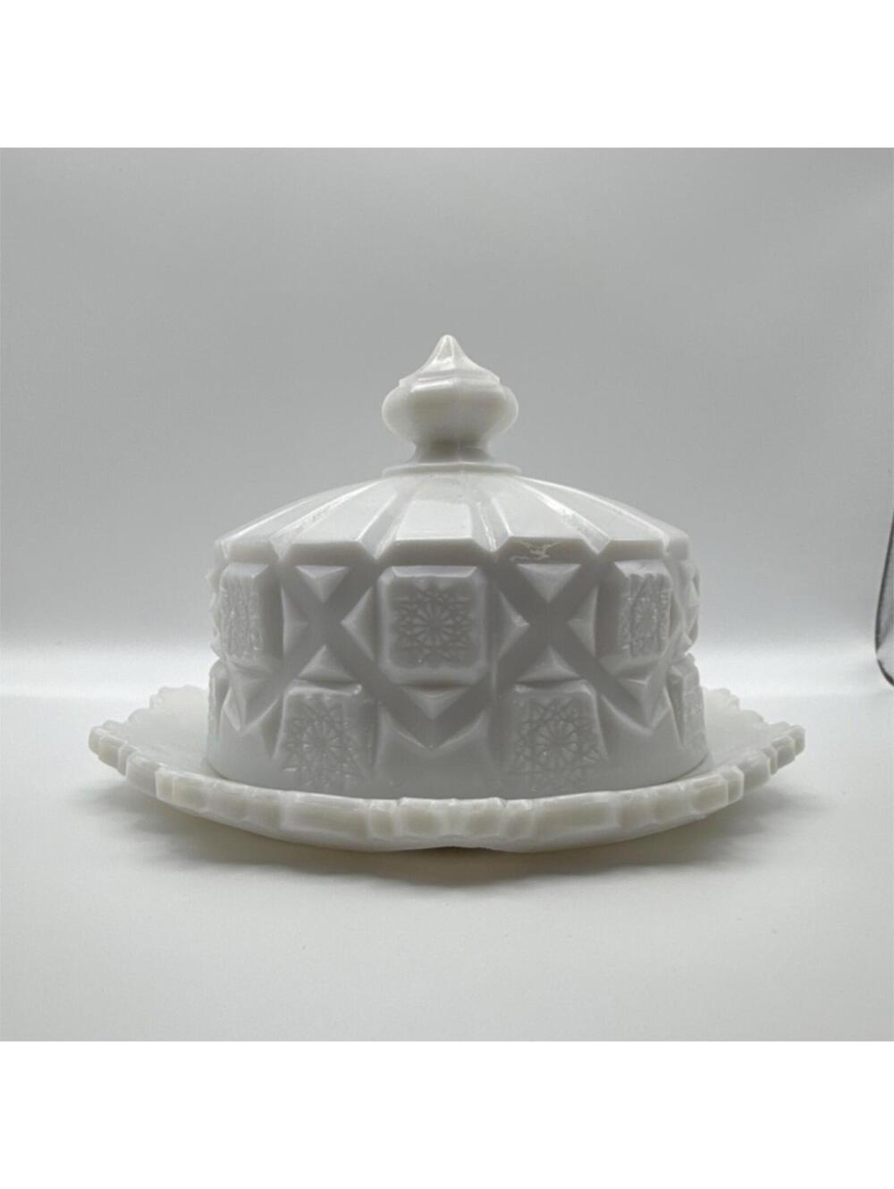 Westmoreland 'Old Quilt' pattern milk glass butter or cheese dish.